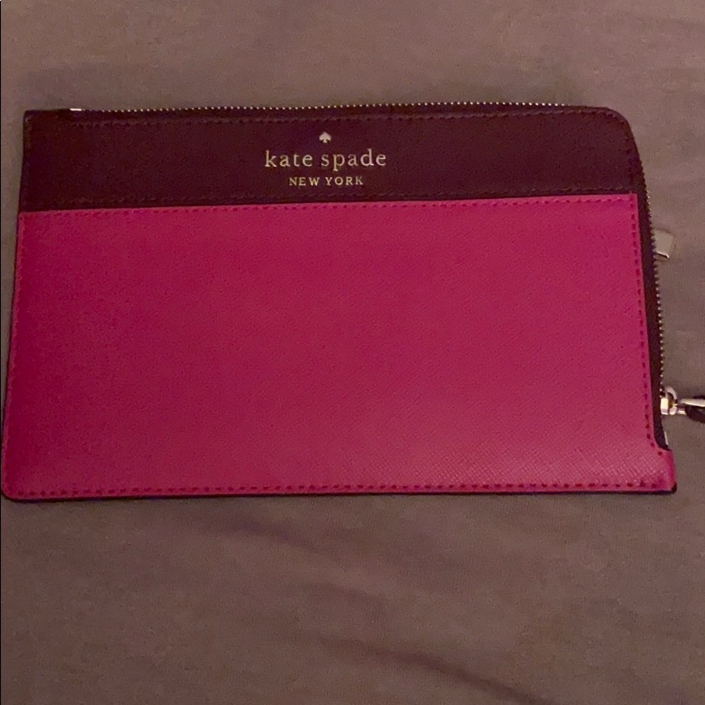 Kate Spade wristlet.